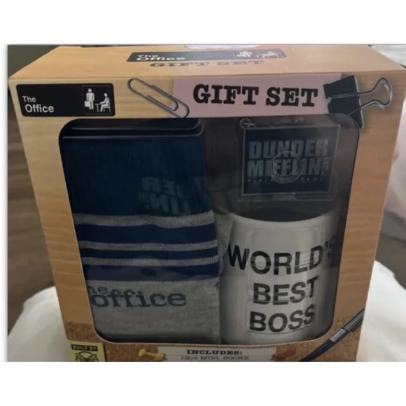 The Office Gift Set Socks, Worlds Best Boss Mug,& Dunder Mifflin Key Chain - Picture 3 of 4